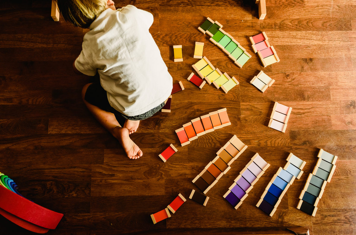 what-s-the-difference-between-montessori-and-traditional-preschool-or